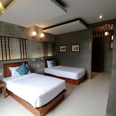 Jr Place Klong Muang Beach Bagian luar foto