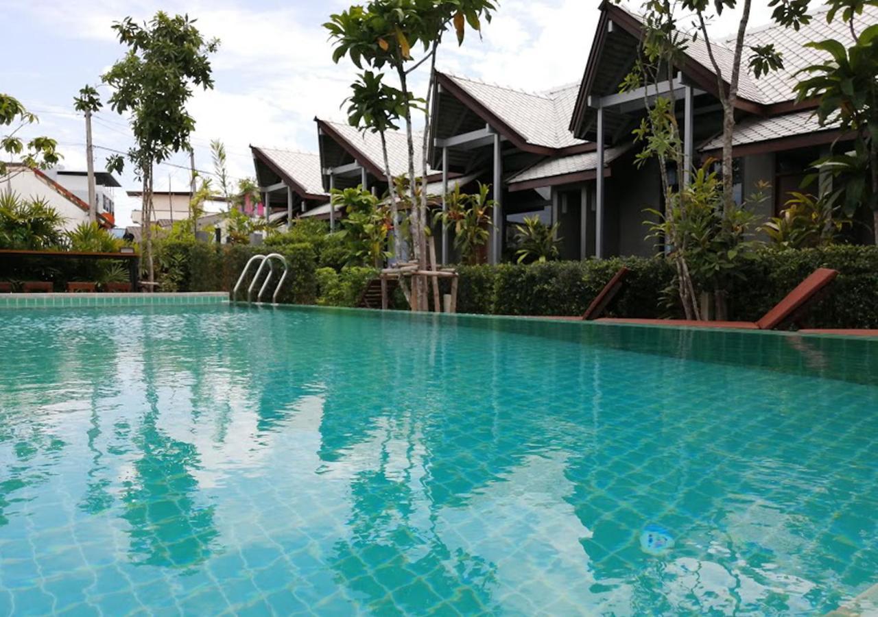Jr Place Klong Muang Beach Bagian luar foto