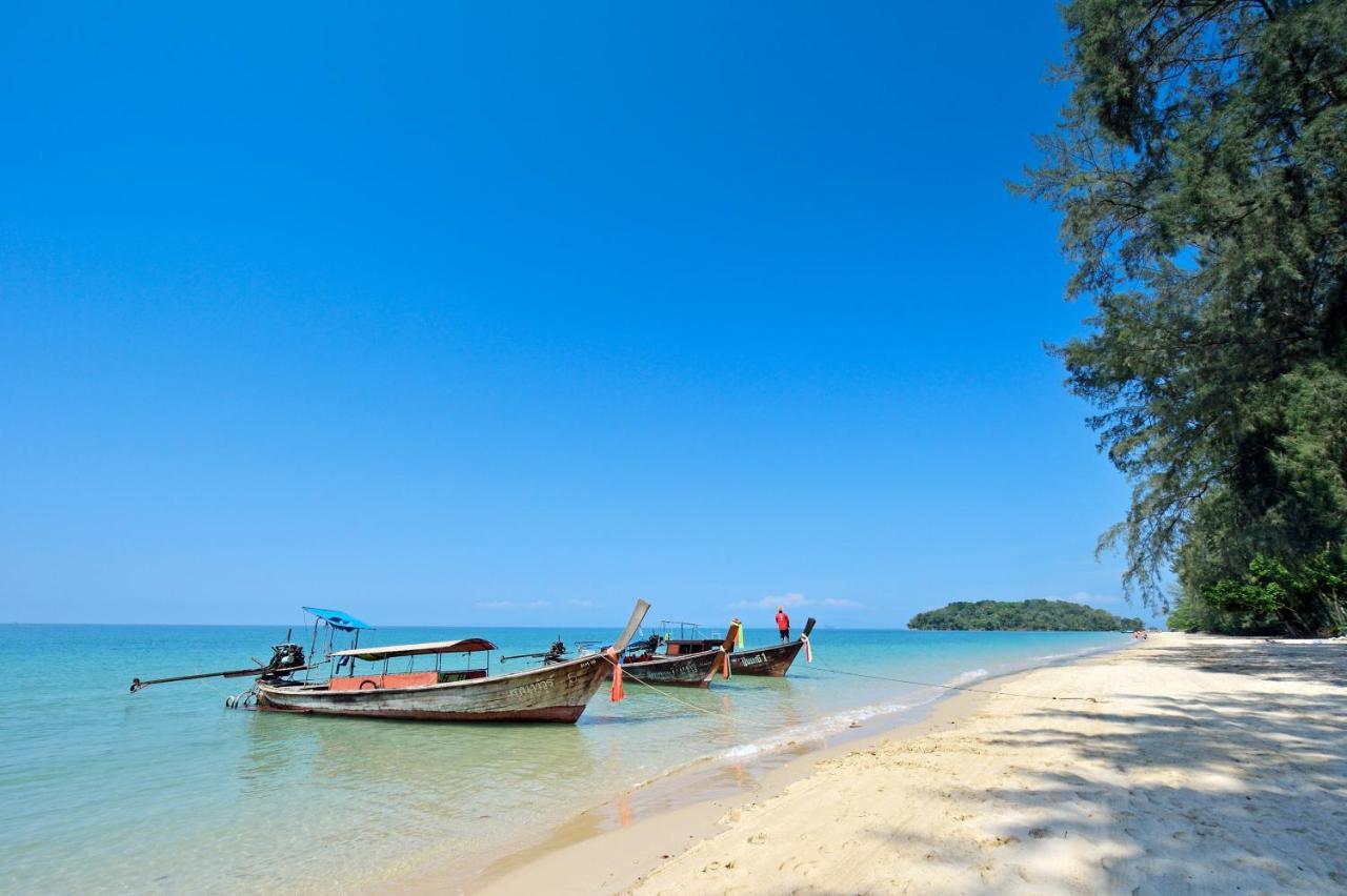 Jr Place Klong Muang Beach Bagian luar foto