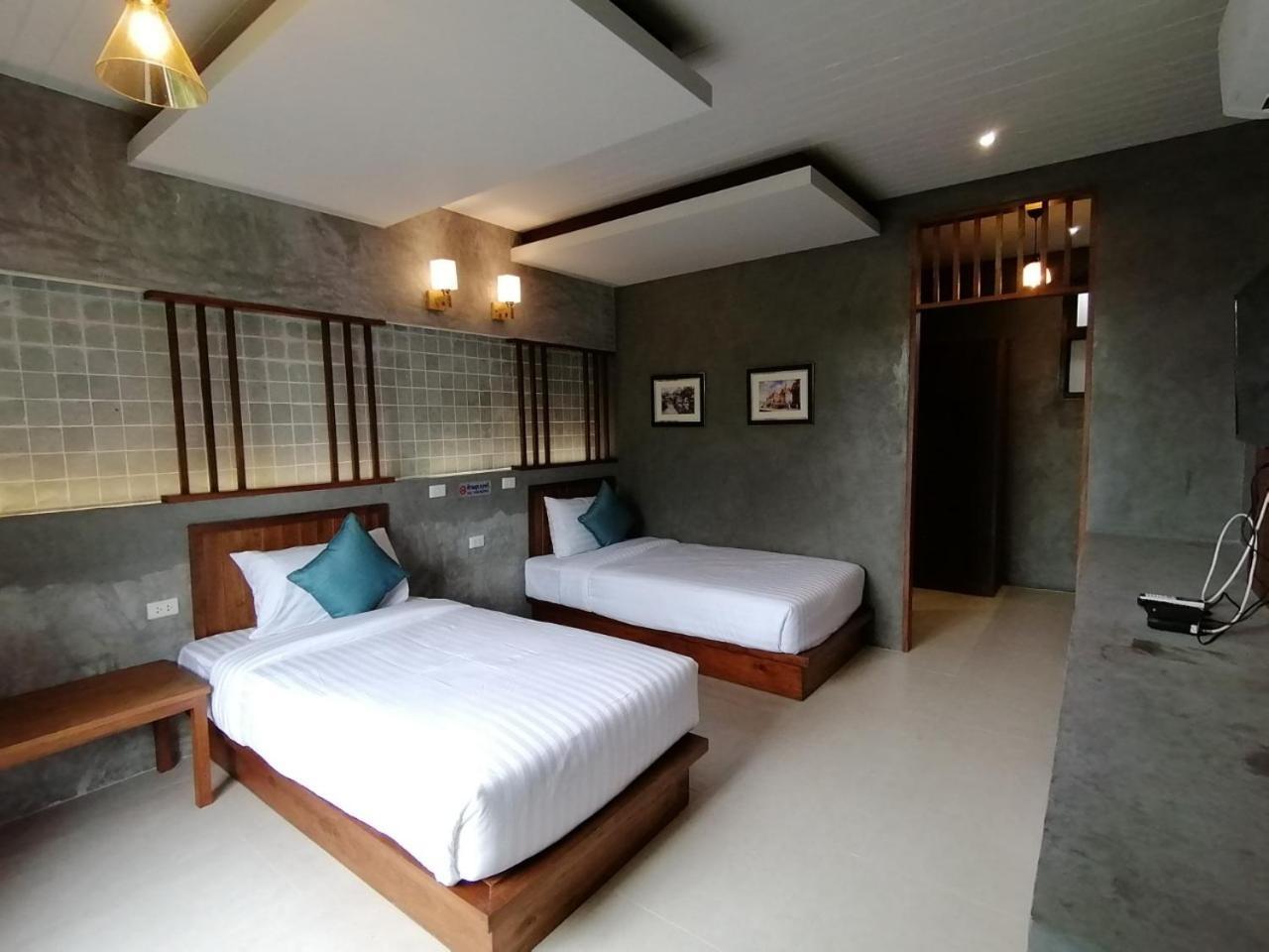 Jr Place Klong Muang Beach Bagian luar foto